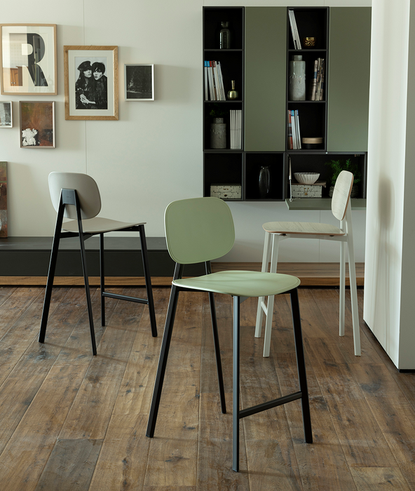 Sgabello Scavolini Painter polipropilene vari colori
